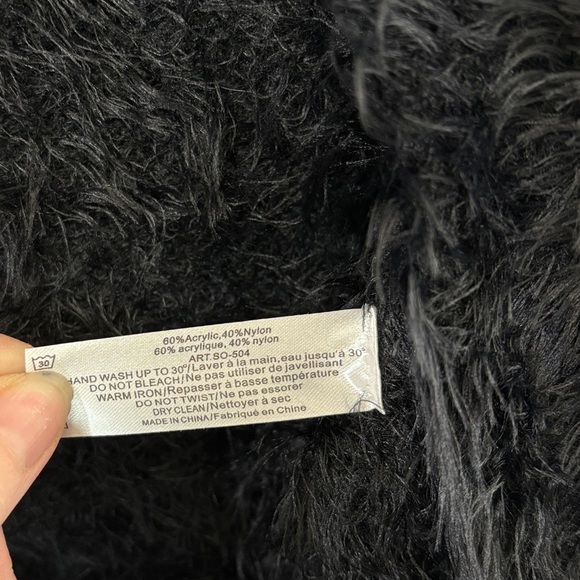 Vintage Black Fringe Knit Poncho Sweater - Picture 4 of 4